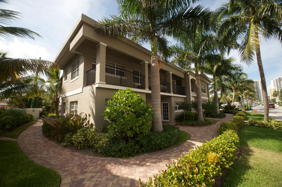 seaside-palm-beach-building-2.jpg